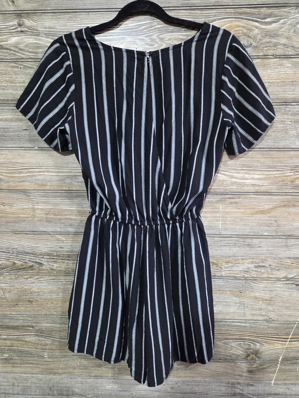Old Navy Black & White Striped Romper XS Surplice Back Short Sleeve